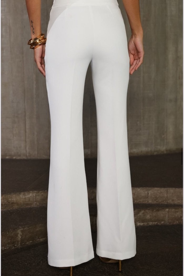 CONJUNTO FABIANE ASSIMÉTRICO ALFAITARIA - OFF WHITE