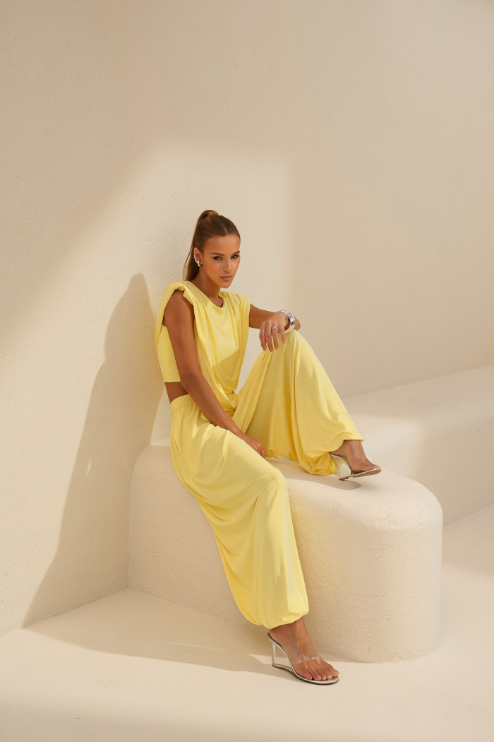 CONJUNTO BÚZIOS CALÇA ALADIM E BLUSA DRAPEADA - AMARELO