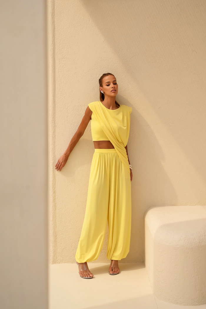 CONJUNTO BÚZIOS CALÇA ALADIM E BLUSA DRAPEADA - AMARELO