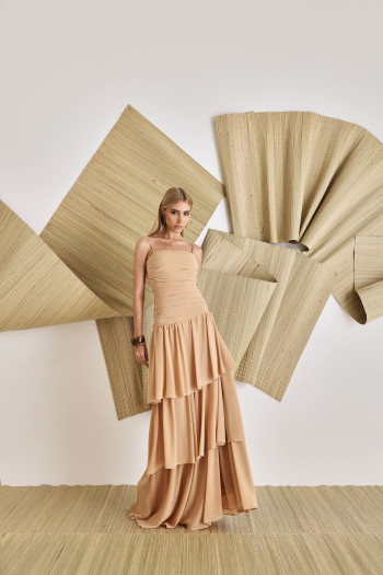 VESTIDO BIA LONGO CAMADAS - BEGE