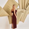 VESTIDO COPENHAGUE TUBINHO BUSTO LEQUE - VINHO