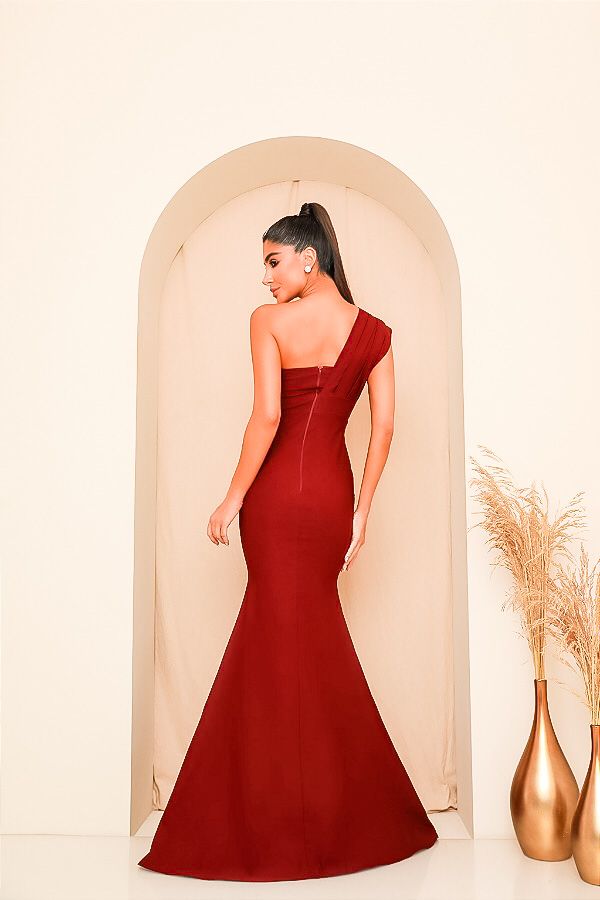 VESTIDO LONGO KOURTNEY OMBRO PREGAS - MARSALA