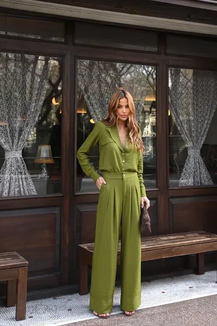 CONJUNTO LUANA ALFAIATARIA - VERDE OLIVA