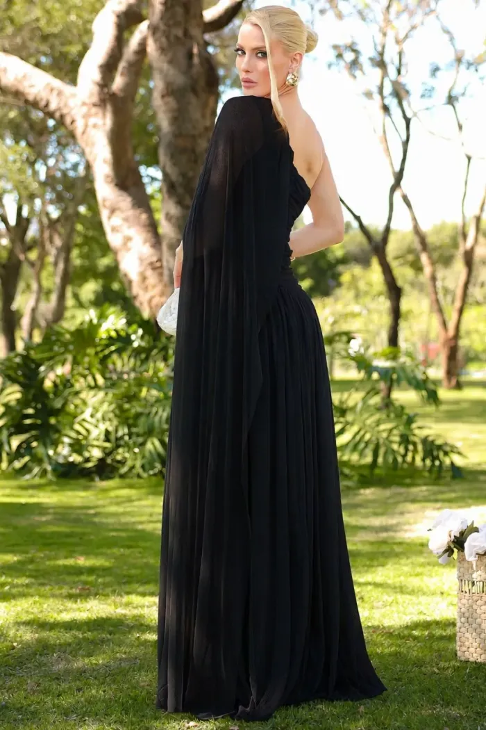 VESTIDO LONGO RUBI UM OMBRO CAPA DRAPEADO - PRETO