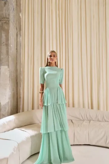 VESTIDO CHARLOTE LONGO CAMADAS - VERDE MENTA
