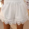 SHORTS MYKONOS EM LAISE BARRA RENDADA - OFF WHITE