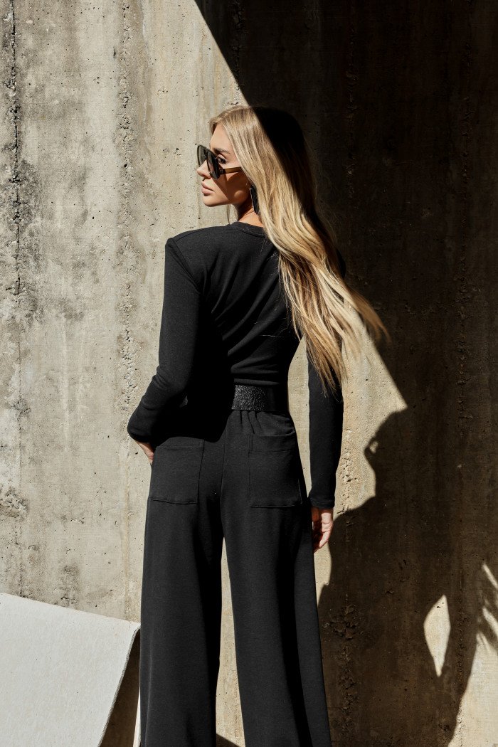 CONJUNTO ADELINE BLUSA E CALÇA MOLETINHO - PRETO