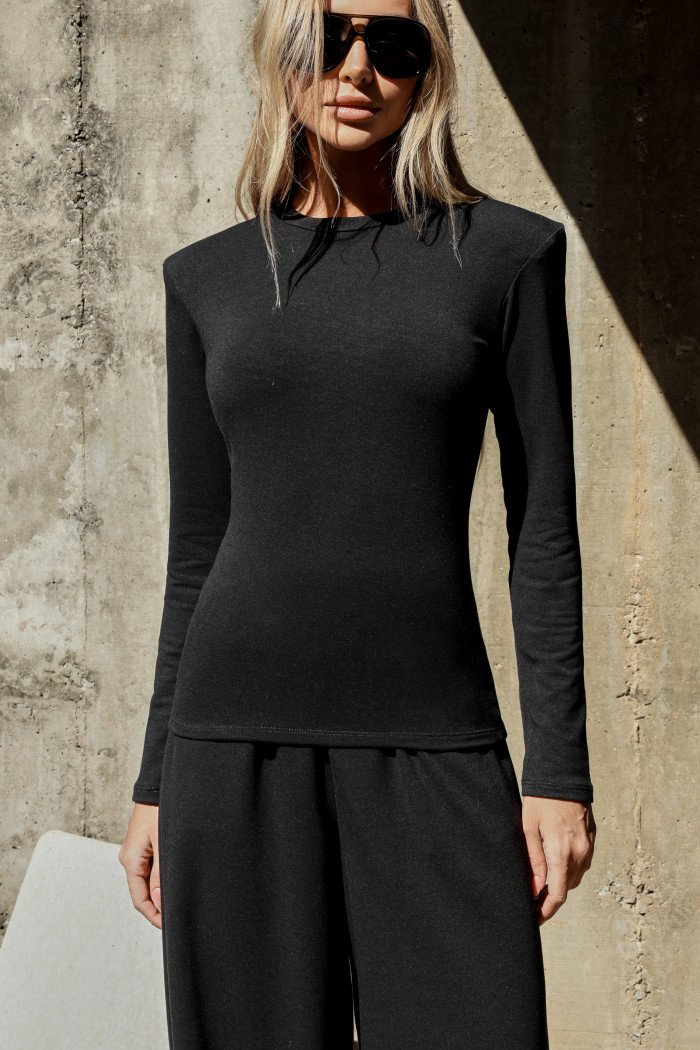 CONJUNTO ADELINE BLUSA E CALÇA MOLETINHO - PRETO