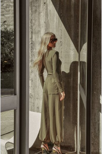 CONJUNTO ADELINE BLUSA E CALÇA MOLETINHO - MILITAR