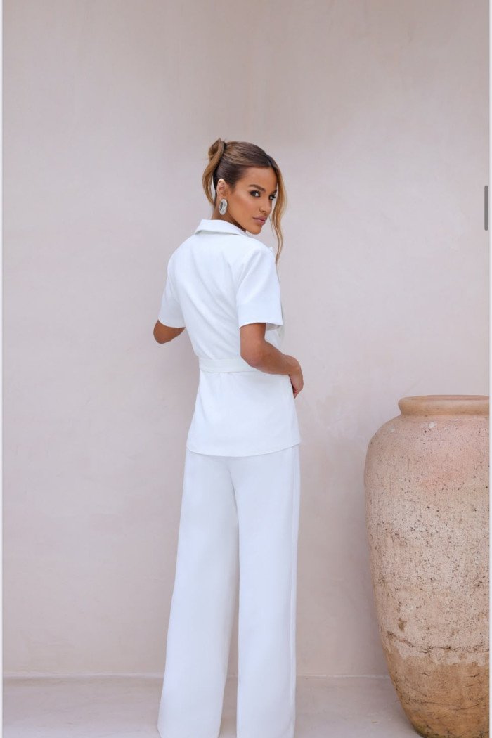 CONJUNTO CATARINA ALFAIATARIA BLAZER E COLETE COM CINTO - BRANCO