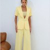 CONJUNTO CATARINA ALFAIATARIA BLAZER E COLETE COM CINTO - CAMOMILA