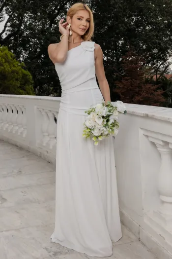 VESTIDO LONGO ROMANA UM OMBRO COM FLOR - OFF WHITE