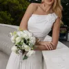 VESTIDO LONGO ROMANA UM OMBRO COM FLOR - OFF WHITE