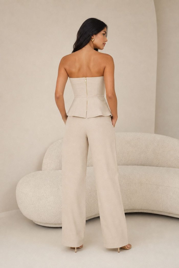 CONJUNTO LEBLON ALFAITARIA BLUSA PEPLUM DETALHE BOTÕES - BEGE