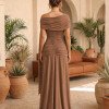 VESTIDO RIVIA LONGO DRAPEADO COM CAPA - CAPUCCINO