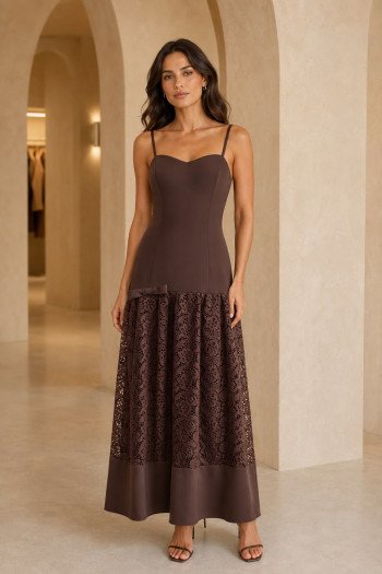 VESTIDO JENNYFER LONGUETE SAIA RENDA - MARROM