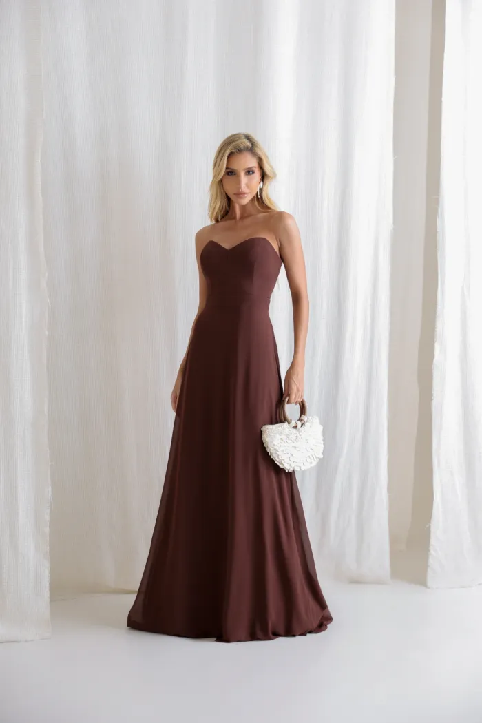 VESTIDO ANTONIETA LONGO CHIFFON CAPA BABADOS - MARROM