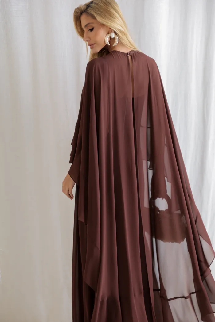 VESTIDO ANTONIETA LONGO CHIFFON CAPA BABADOS - MARROM