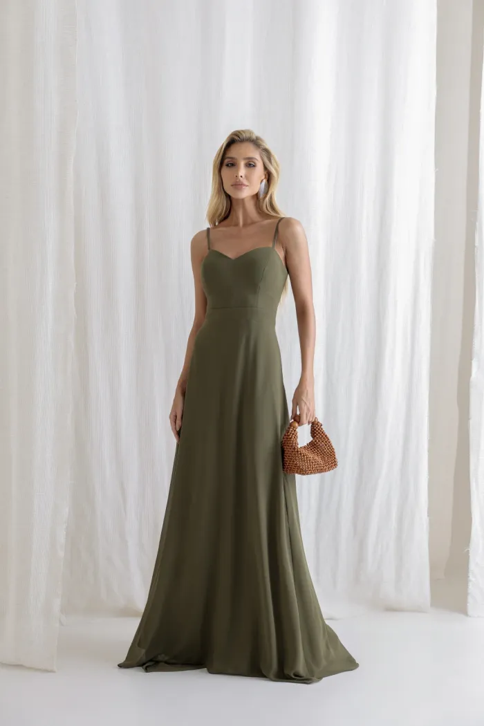 VESTIDO ANTONIETA LONGO CHIFFON CAPA BABADOS - VERDE OLIVA