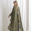 VESTIDO ANTONIETA LONGO CHIFFON CAPA BABADOS - VERDE OLIVA