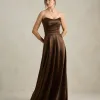 VESTIDO DE FESTA BRENDA T.Q.C LONGO FENDA - MARROM