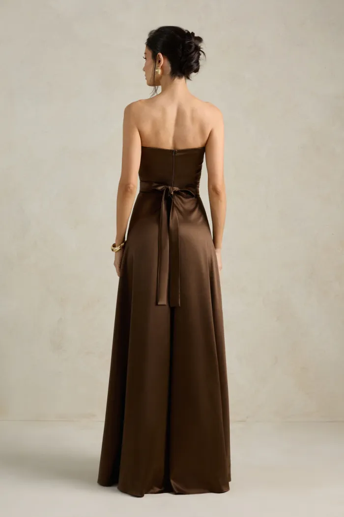 VESTIDO DE FESTA BRENDA T.Q.C LONGO FENDA - MARROM