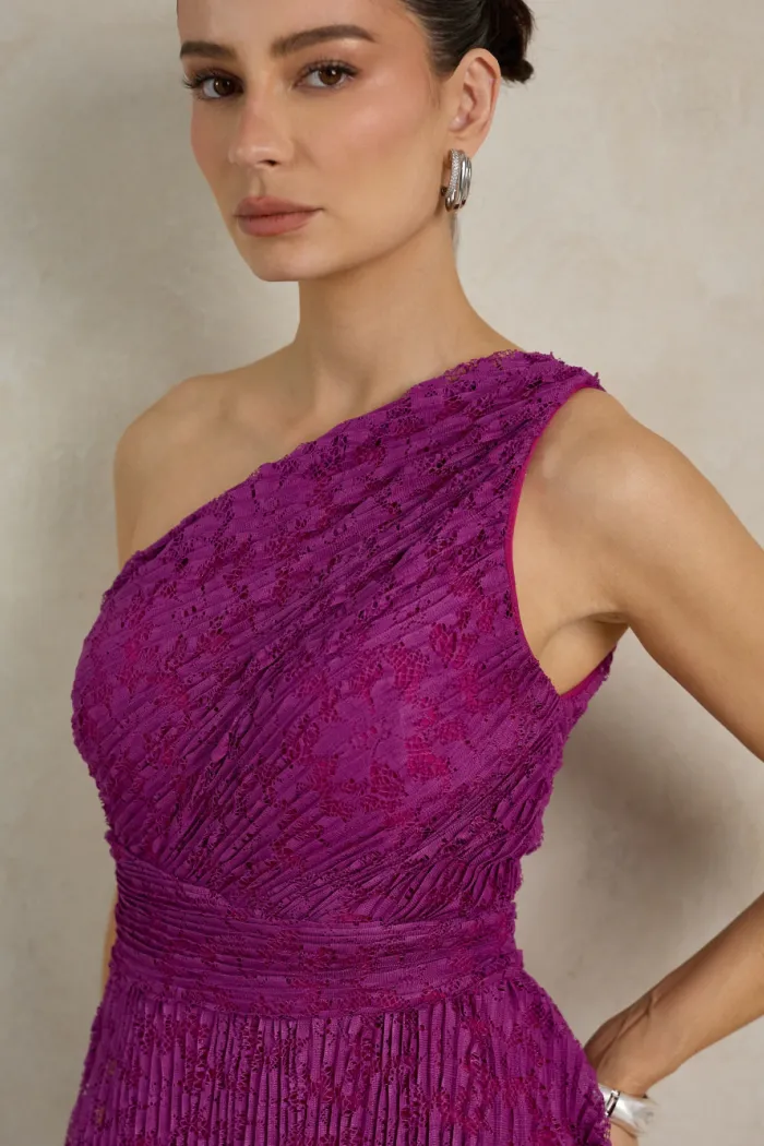 VESTIDO MARILYN RENDA UM OMBRO COM CAPA - FÚCSIA