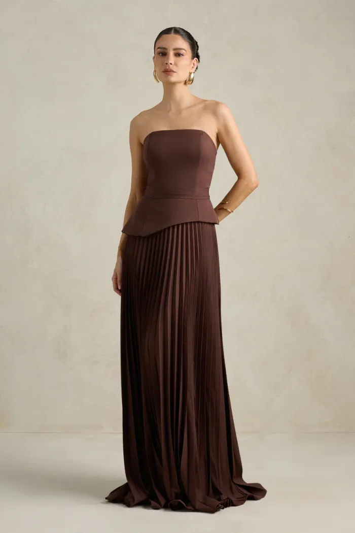 VESTIDO DE FESTA MAITÊ SAIA PLISSADA CHOKER - MARROM
