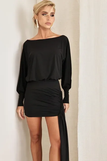 VESTIDO TAILÂNDIA CURTO COM CALDA - PRETO