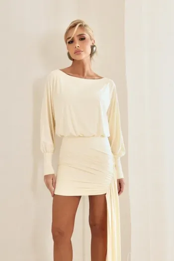VESTIDO TAILÂNDIA CURTO COM CALDA - OFF WHITE