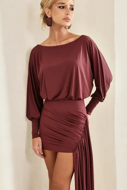 VESTIDO TAILÂNDIA CURTO COM CALDA - ROSÉ QUEIMADO