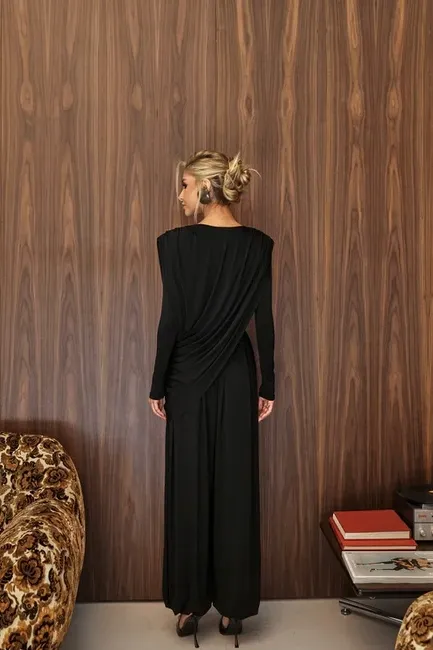 CONJUNTO SUÉCIA CALÇA ALADIM E BLUSA DREPEADA - PRETO