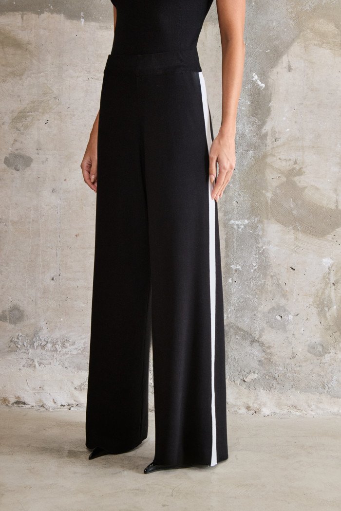 CONJUNTO AMSTERDÃ REGATA E CALÇA LISTRADO - PRETO