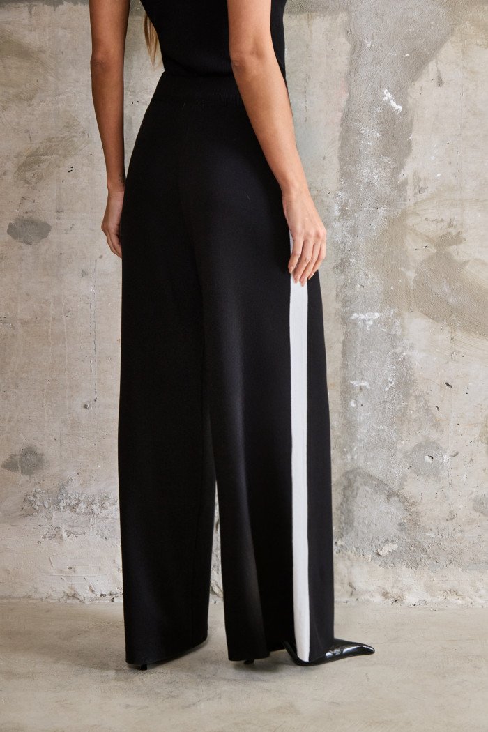 CONJUNTO AMSTERDÃ REGATA E CALÇA LISTRADO - PRETO