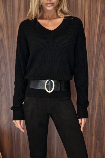 BLUSA FLUFFY DECOTE V - PRETO