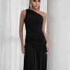 VESTIDO LONGO ASSIMÉTRICO BRUNA - PRETO