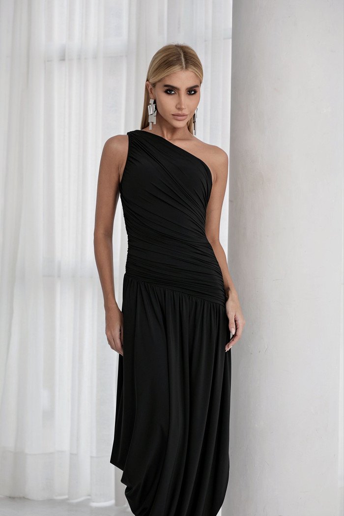 VESTIDO LONGO ASSIMÉTRICO BRUNA - PRETO