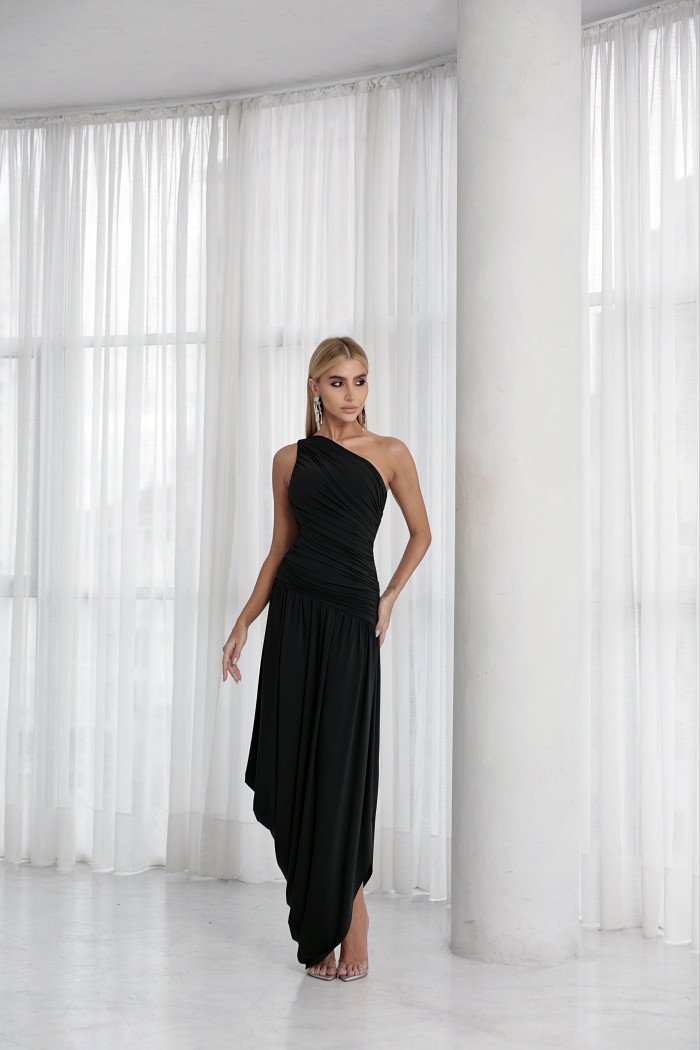VESTIDO LONGO ASSIMÉTRICO BRUNA - PRETO
