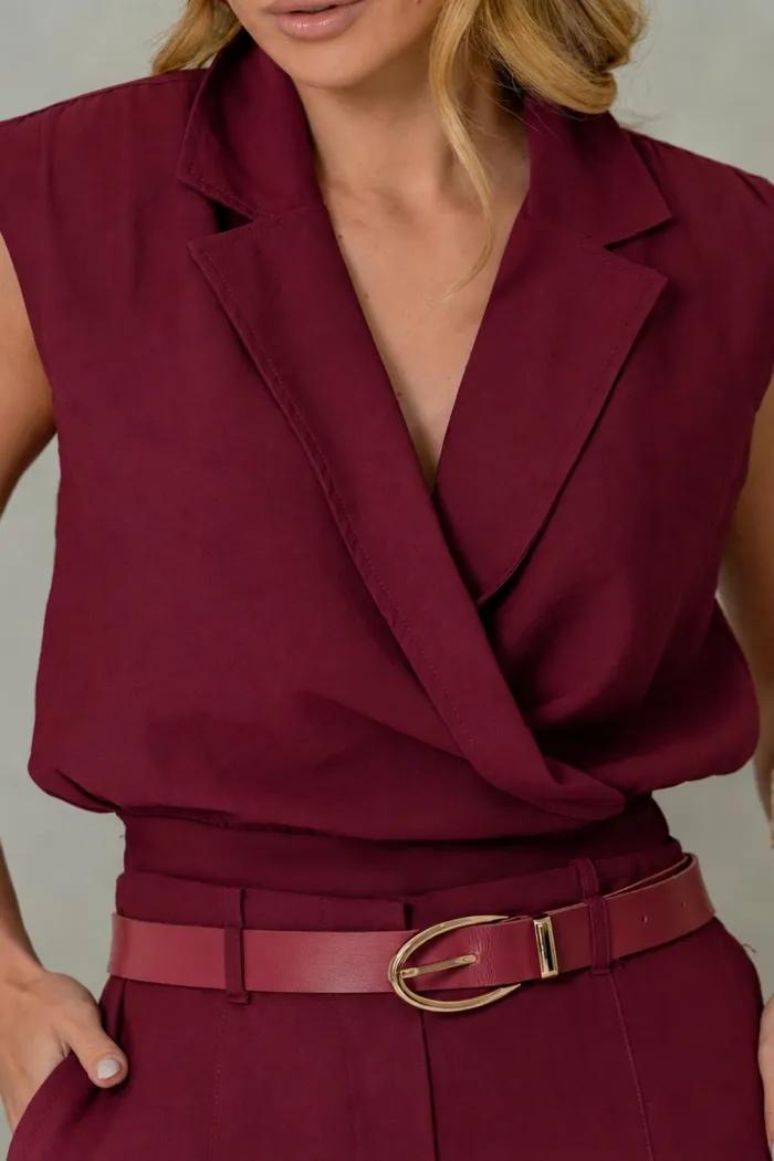 CONJUNTO VERI CALÇA E BLUSA CROPPED COM CINTO - VINHO