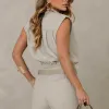 CONJUNTO VERI CALÇA E BLUSA CROPPED COM CINTO - BEGE