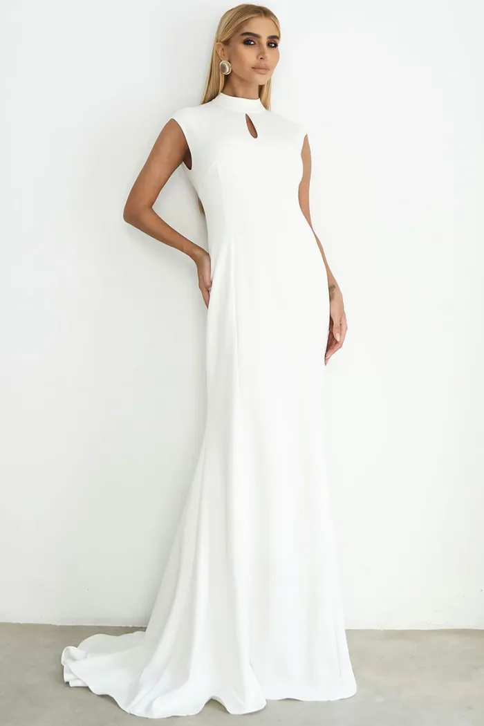 VESTIDO HELENA LONGO COM CAUDA E BABADOS COSTAS ABERTA - OFF WHITE