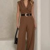 MACACÃO PANTALONA LAPELA COM CINTO COURINO - CARAMELO