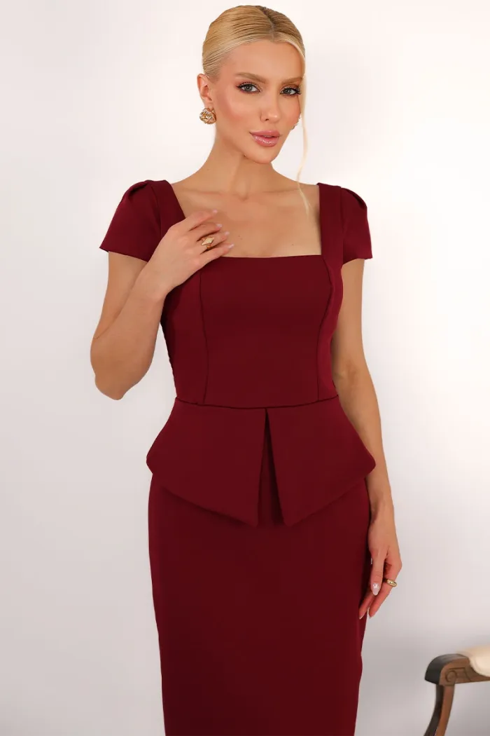 VESTIDO MIDI MAVIE TUBINHO MANGA CURTA PEPLUM - VINHO