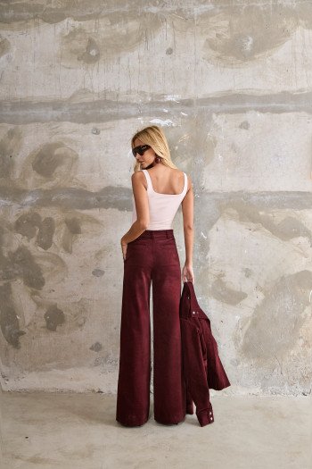 CALÇA BRUXELAS COTELÊ - VINHO