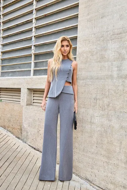 CONJUNTO ANNA ALFAIATARIA DETALHE BOTÃO - CINZA