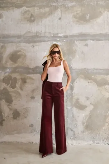CALÇA BRUXELAS COTELÊ - VINHO