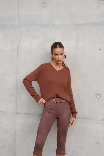 BLUSA FLUFFY DECOTE V - BISCUIT 