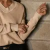 BLUSA FLUFFY DECOTE V - BEGE