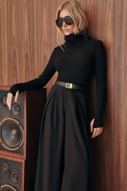 BLUSA LUDMILLA MODAL DEDINHO GOLA - PRETO