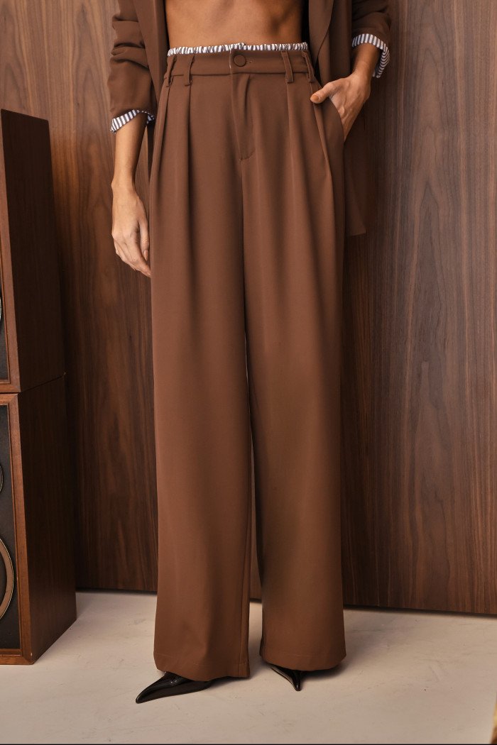 CONJUNTO NOVA YORK BLAZER E CALÇA CÓS LISTRADO - CHOCOLATE